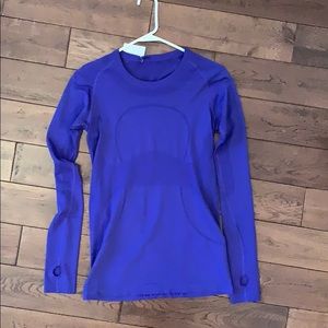 Lululemon Long Sleeve Swiftly tee. Size 8.